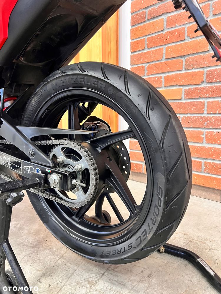 Honda CBR - 26