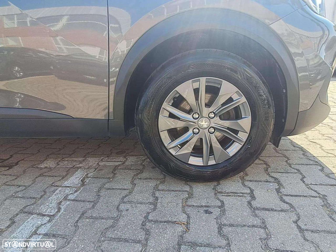 Peugeot 2008 1.2 PureTech Active Pack - 17