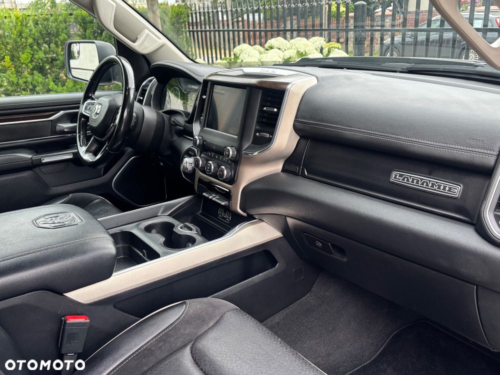 RAM 1500 Crew Cab Laramie - 13