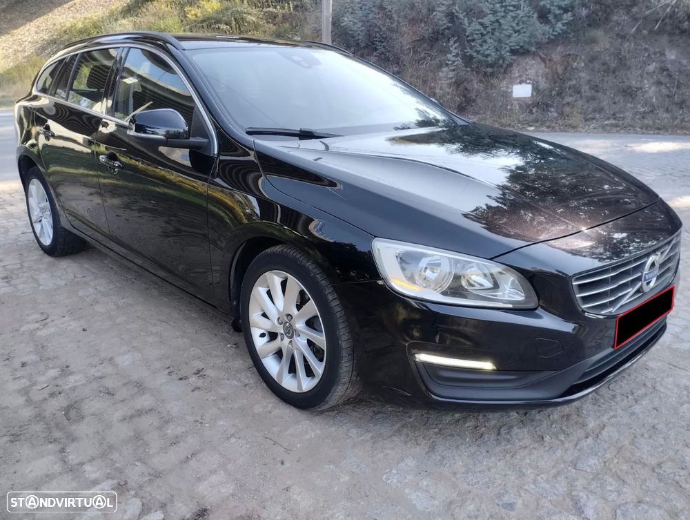 Volvo V60 2.0 D4 Momentum Eco Geartronic - 2
