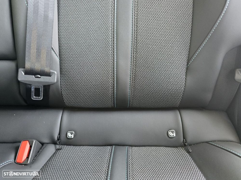Peugeot 308 SW 1.2 PureTech Allure - 19
