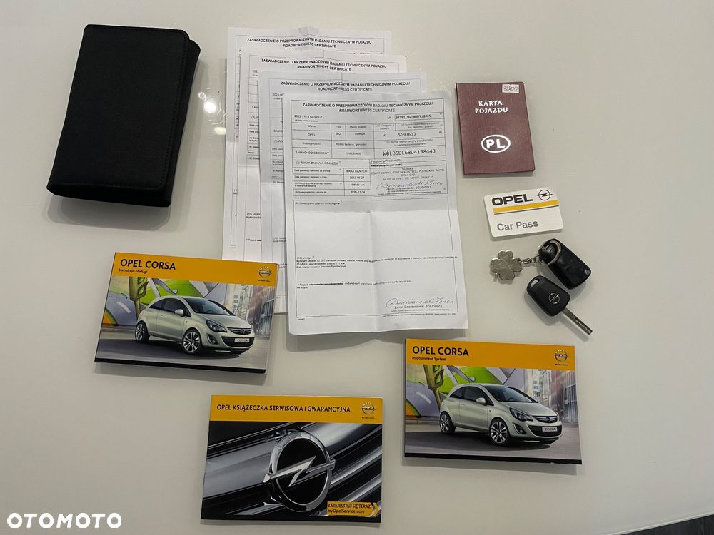 Opel Corsa 1.4 16V Cosmo - 23