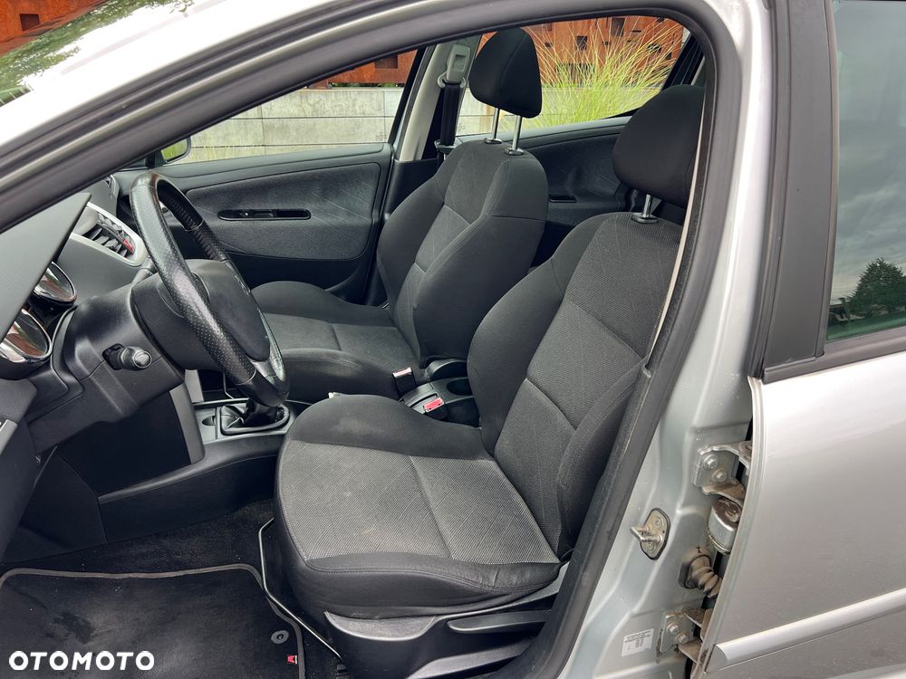 Peugeot 207 95 VTi Filou - 12
