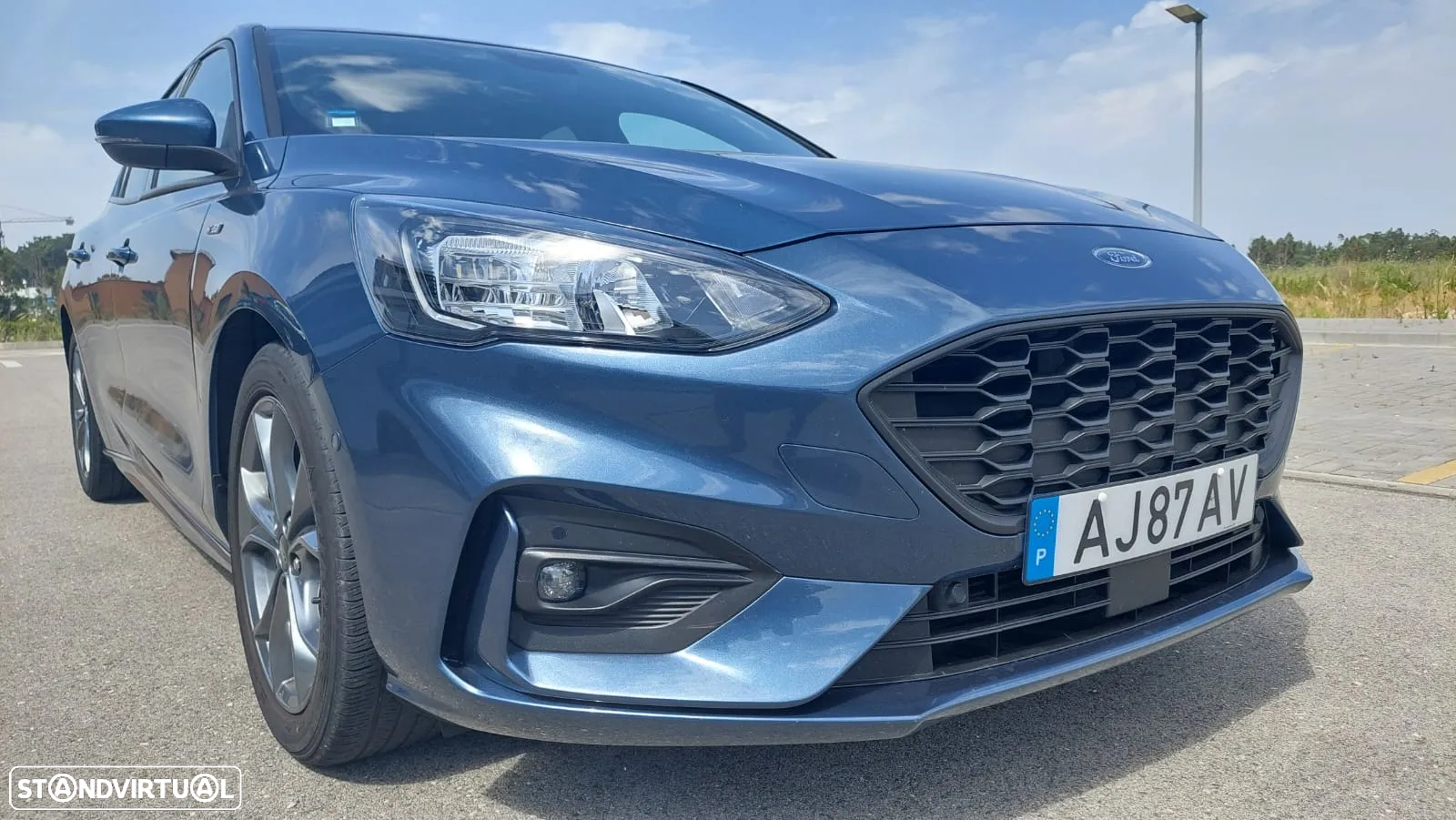 Ford Focus 1.0 EcoBoost MHEV ST-Line X - 13