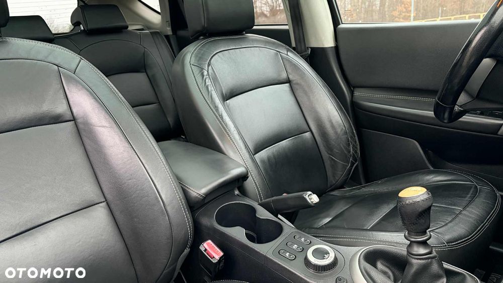 Nissan Qashqai 2.0 4x4 Tekna Premium - 12