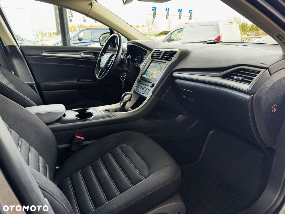 Ford Mondeo - 7