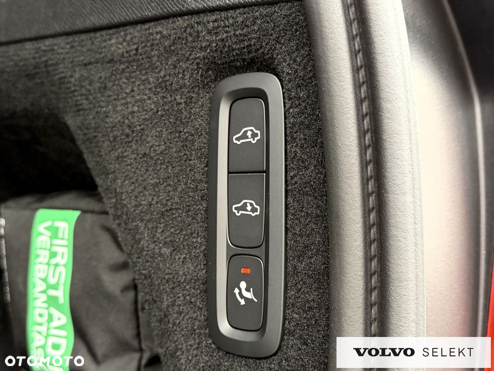 Volvo XC 90 - 12