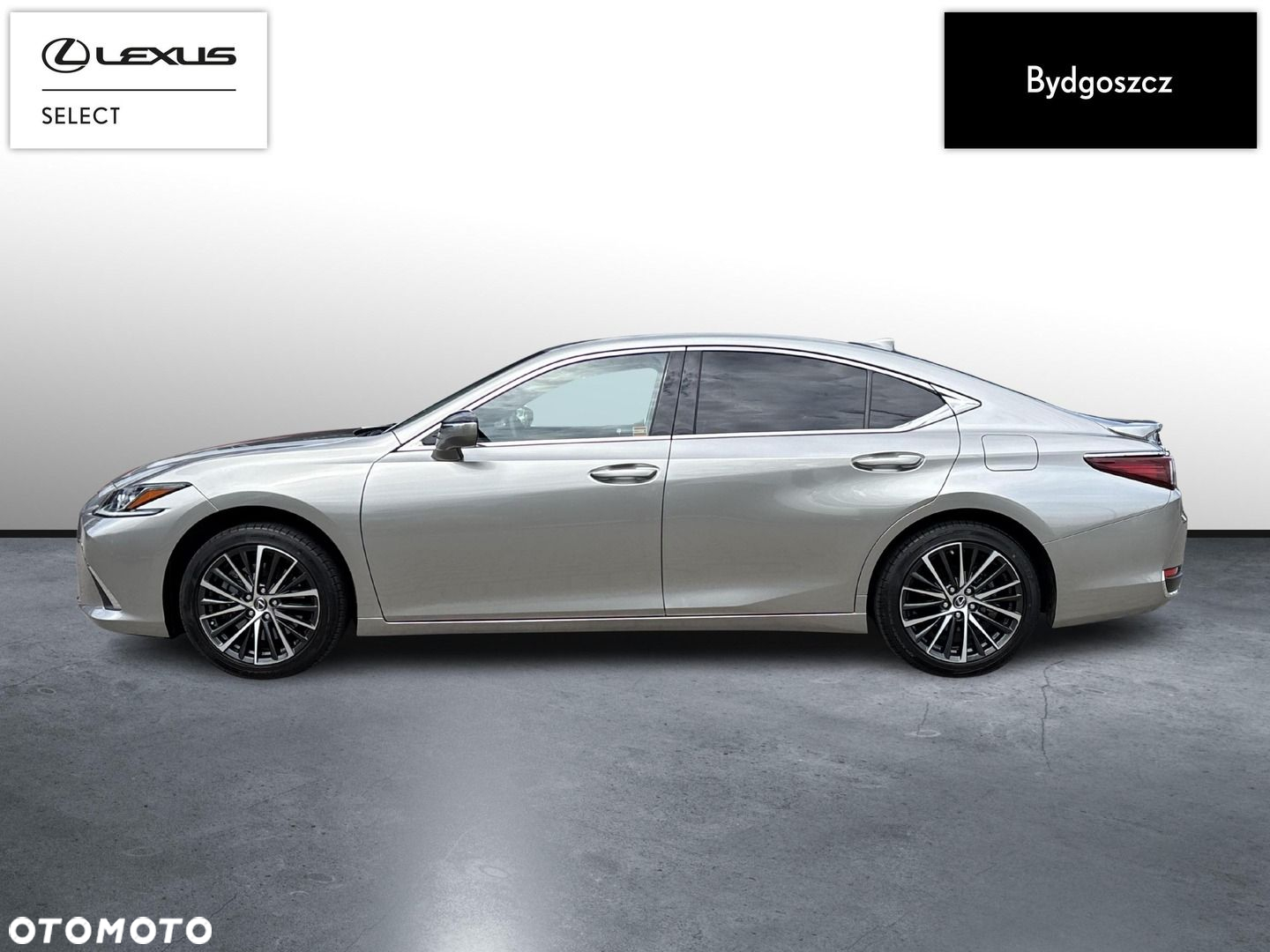Lexus ES - 7