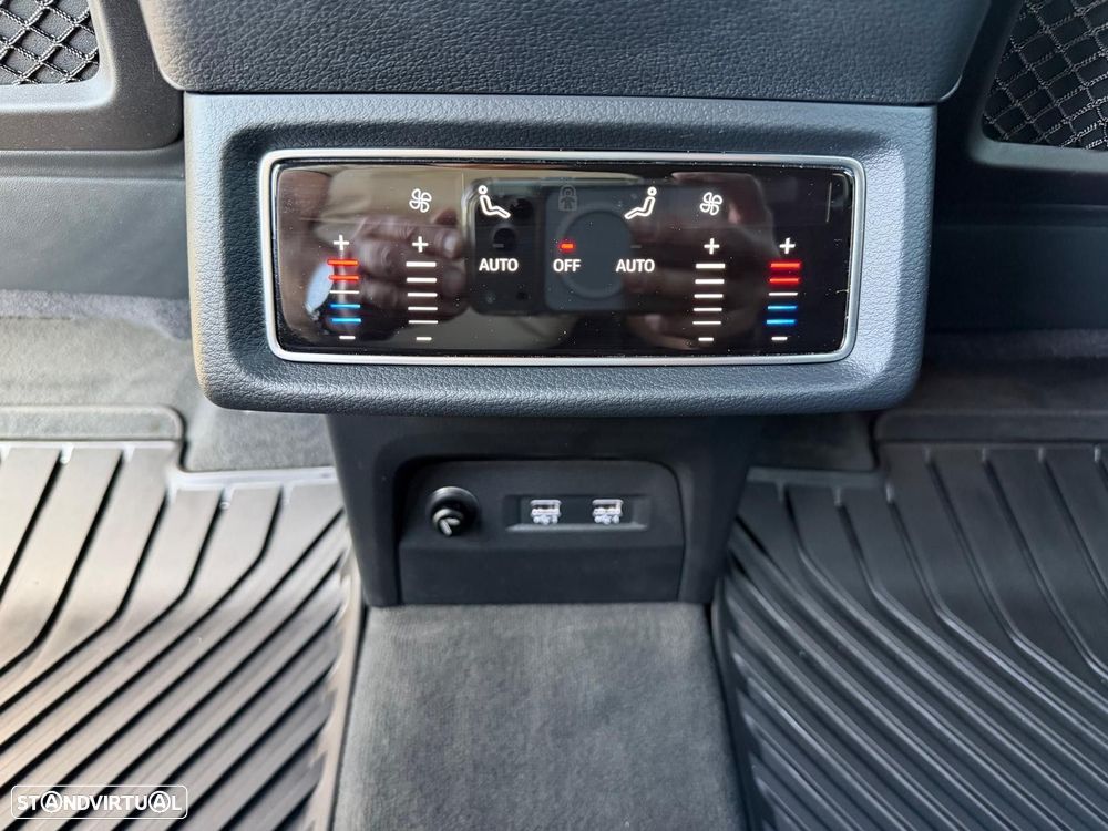 Audi e-tron 55 quattro S line - 11