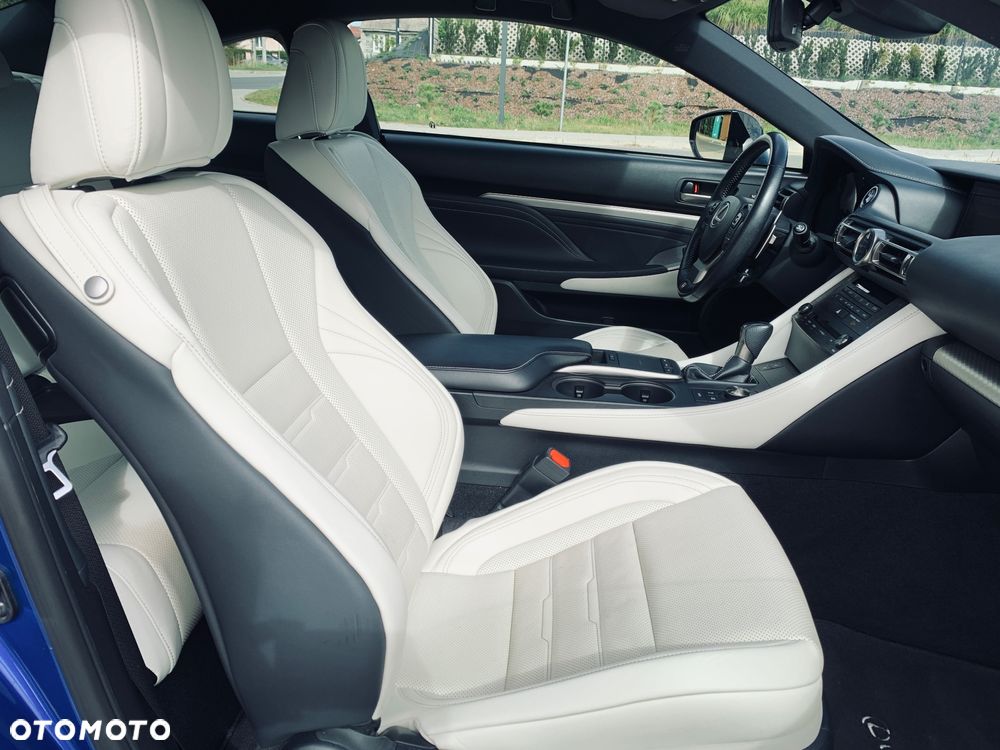 Lexus RC - 20