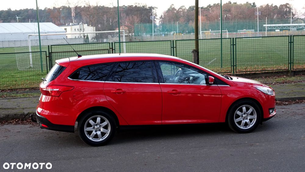 Ford Focus SW - 35
