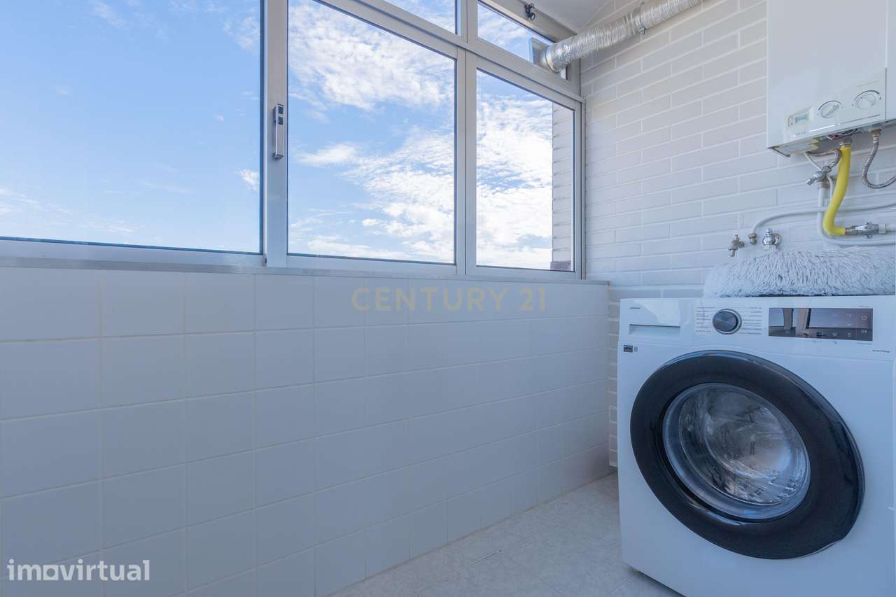 Apartamento T2 mobilado em Ovar  | Luz natural e excelente localização - Grande imagem: 4/31