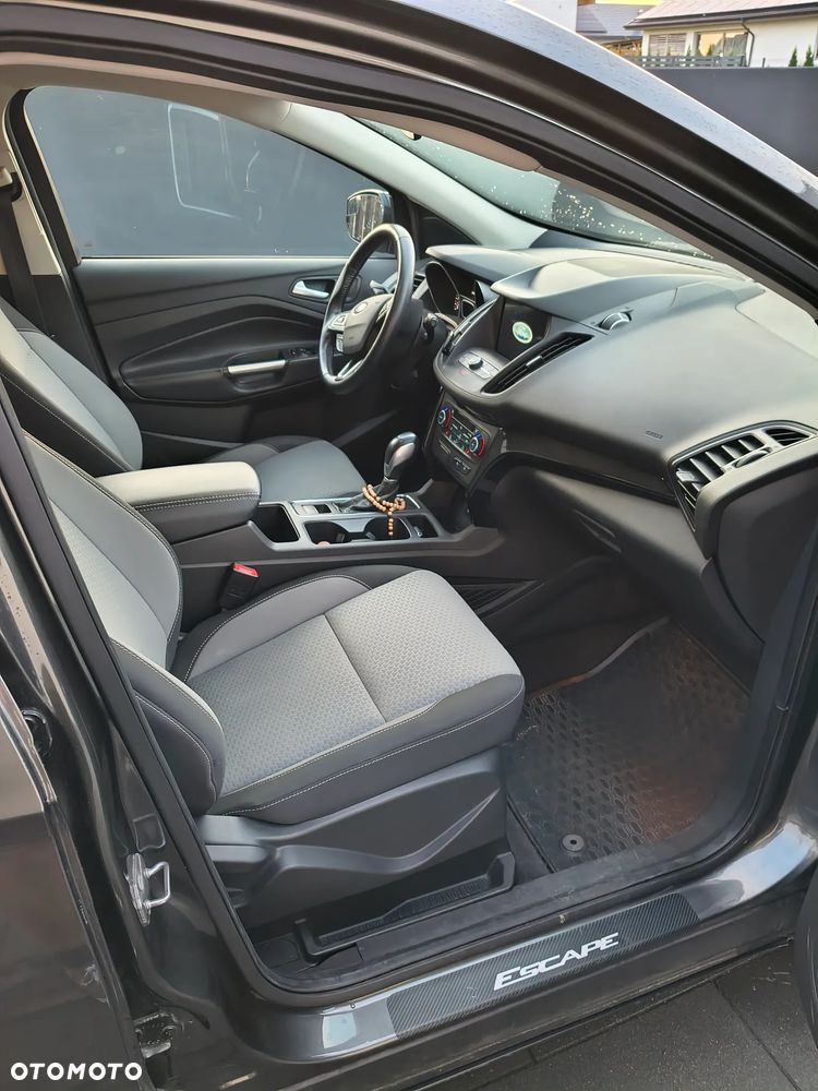 Ford Escape - 9