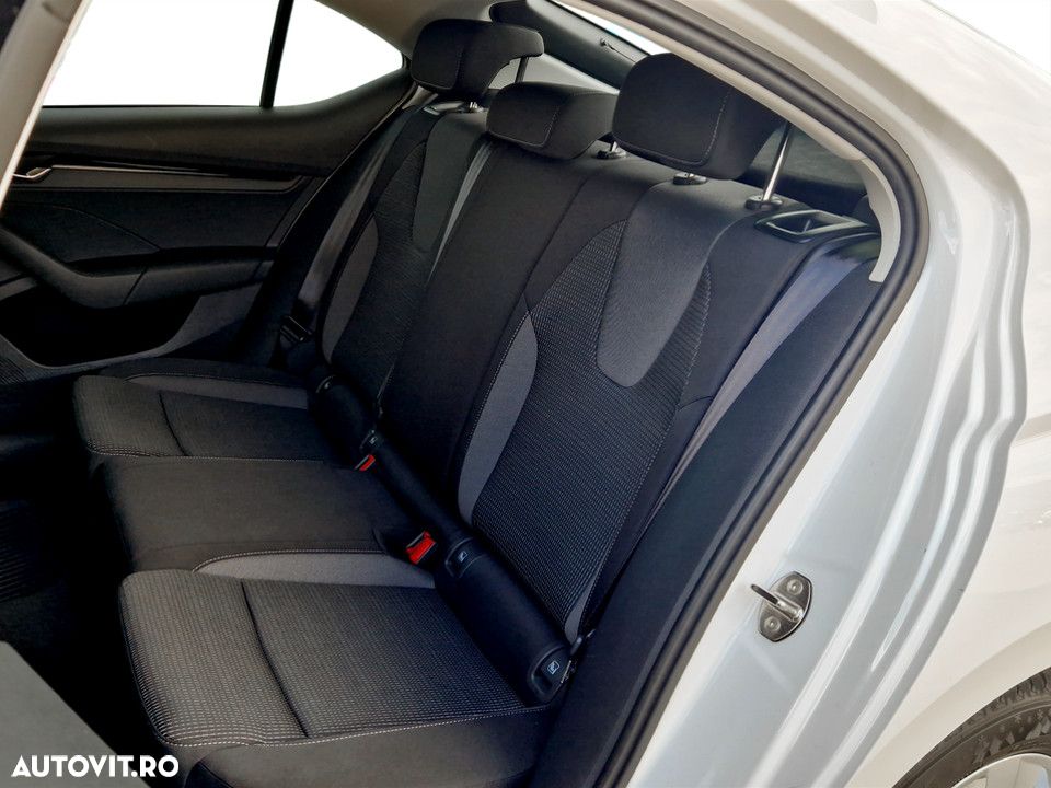 Skoda Octavia 2.0 TDI Ambition - 16