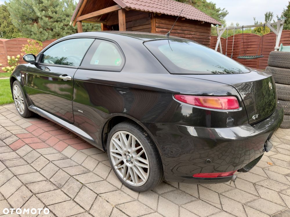 Alfa Romeo GT - 3