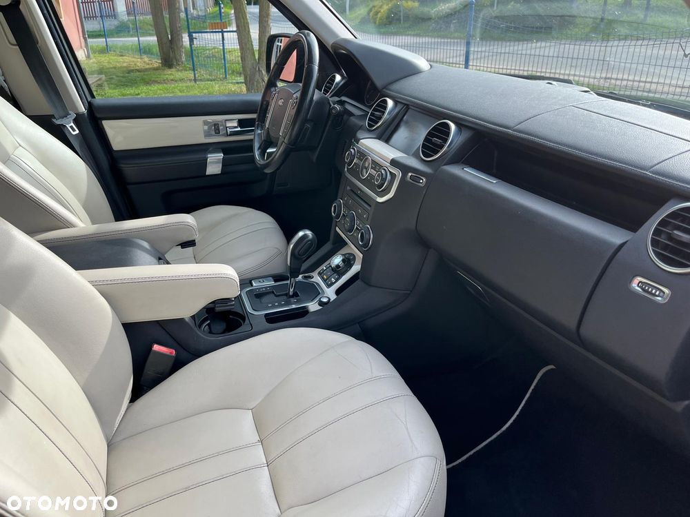 Land Rover Discovery 3.0D V6 HSE - 8