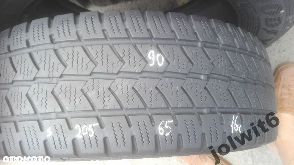 Semperit 205/65/16c 107/105T nr 90