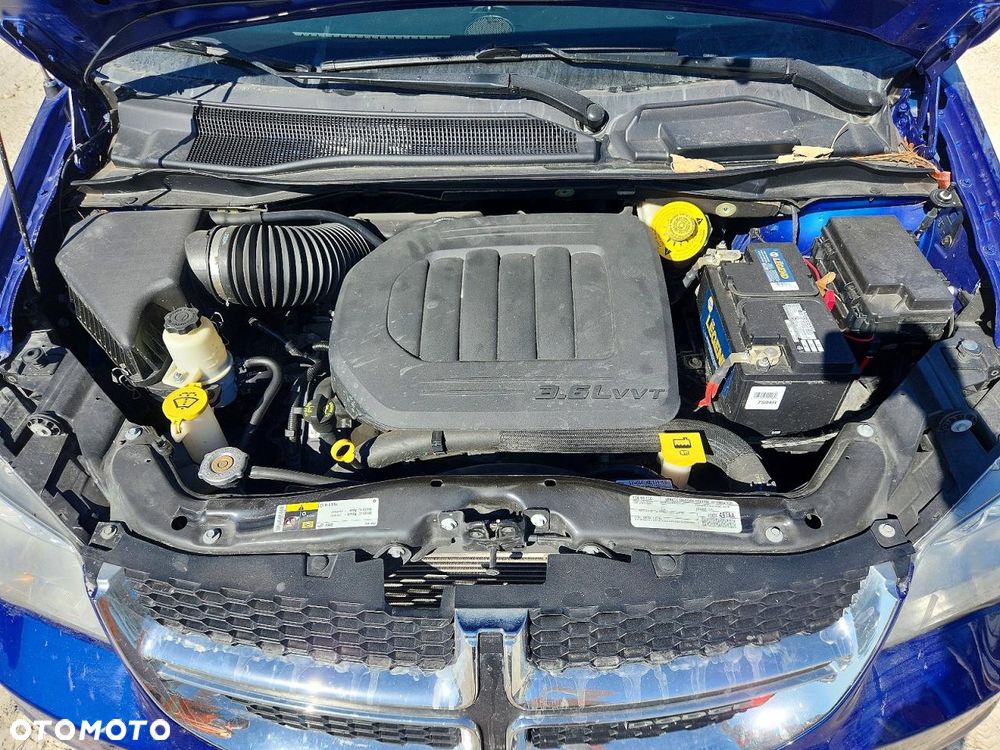 Dodge Grand Caravan - 13