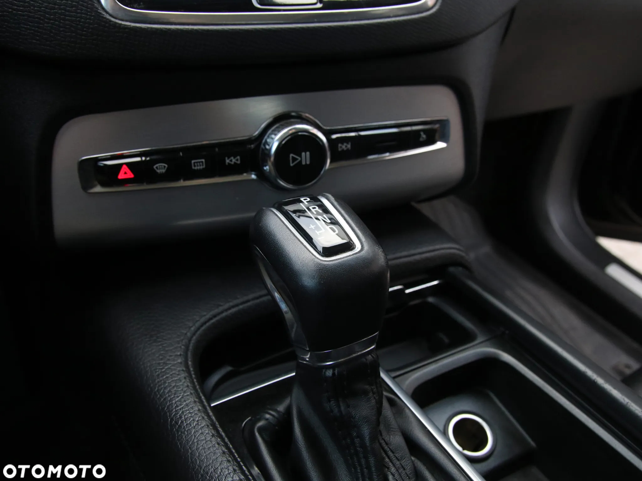 Volvo XC 90 T5 AWD Momentum - 27