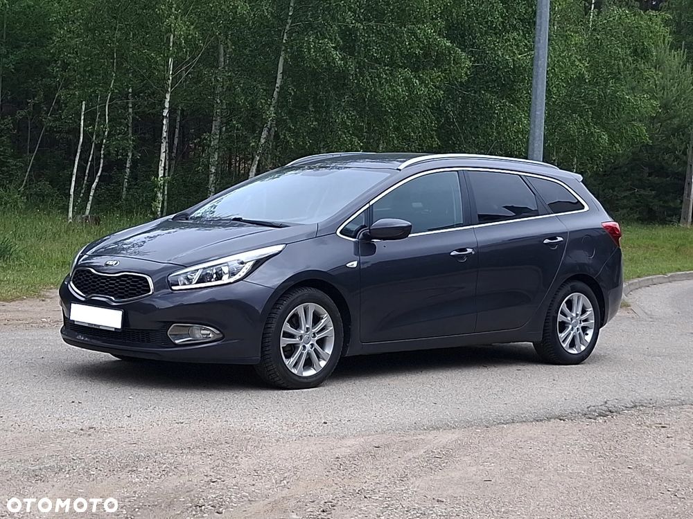 Kia Ceed 1.6 GDI ISG Platinum Edition - 1