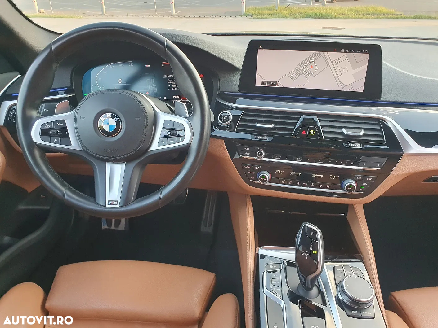 BMW Seria 5 520d xDrive AT MHEV - 13