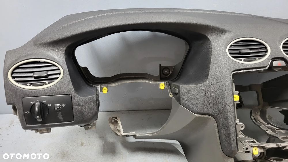 Kokpit Deska Rozdzielcza Ford Focus MK2 - 2