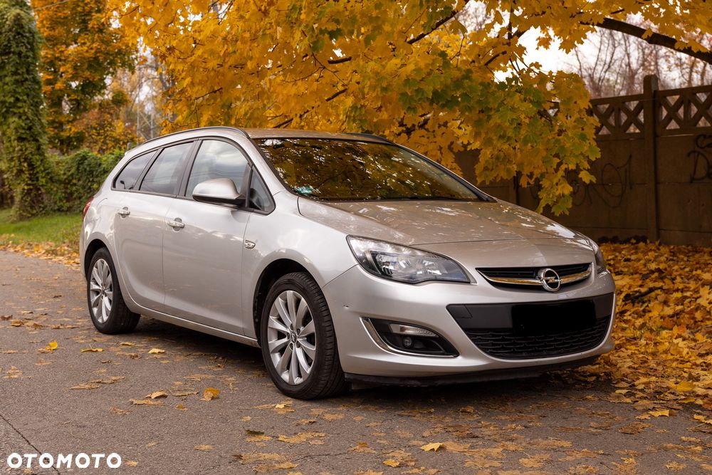 Opel Astra 1.4 T Cosmo - 1