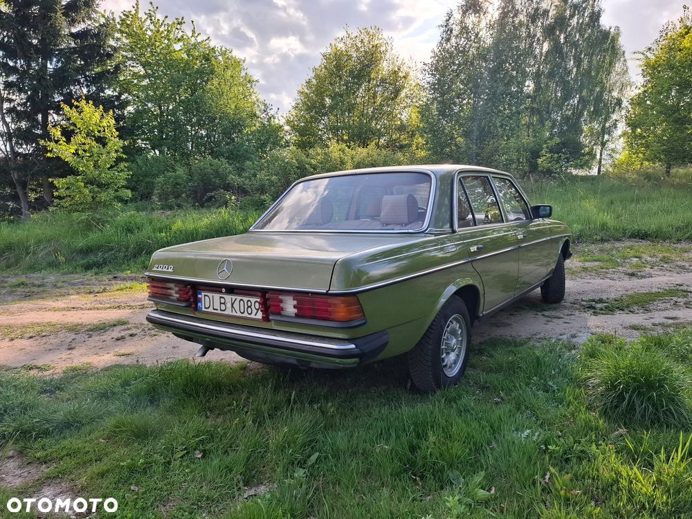 Mercedes-Benz W123 - 4