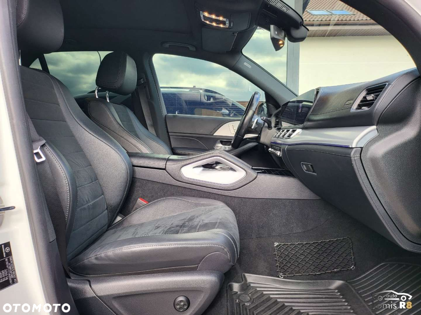 Mercedes-Benz GLE - 13