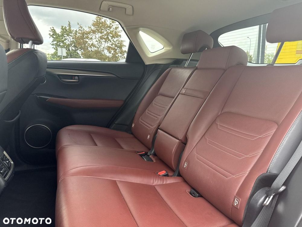Lexus NX 200t Comfort AWD - 18