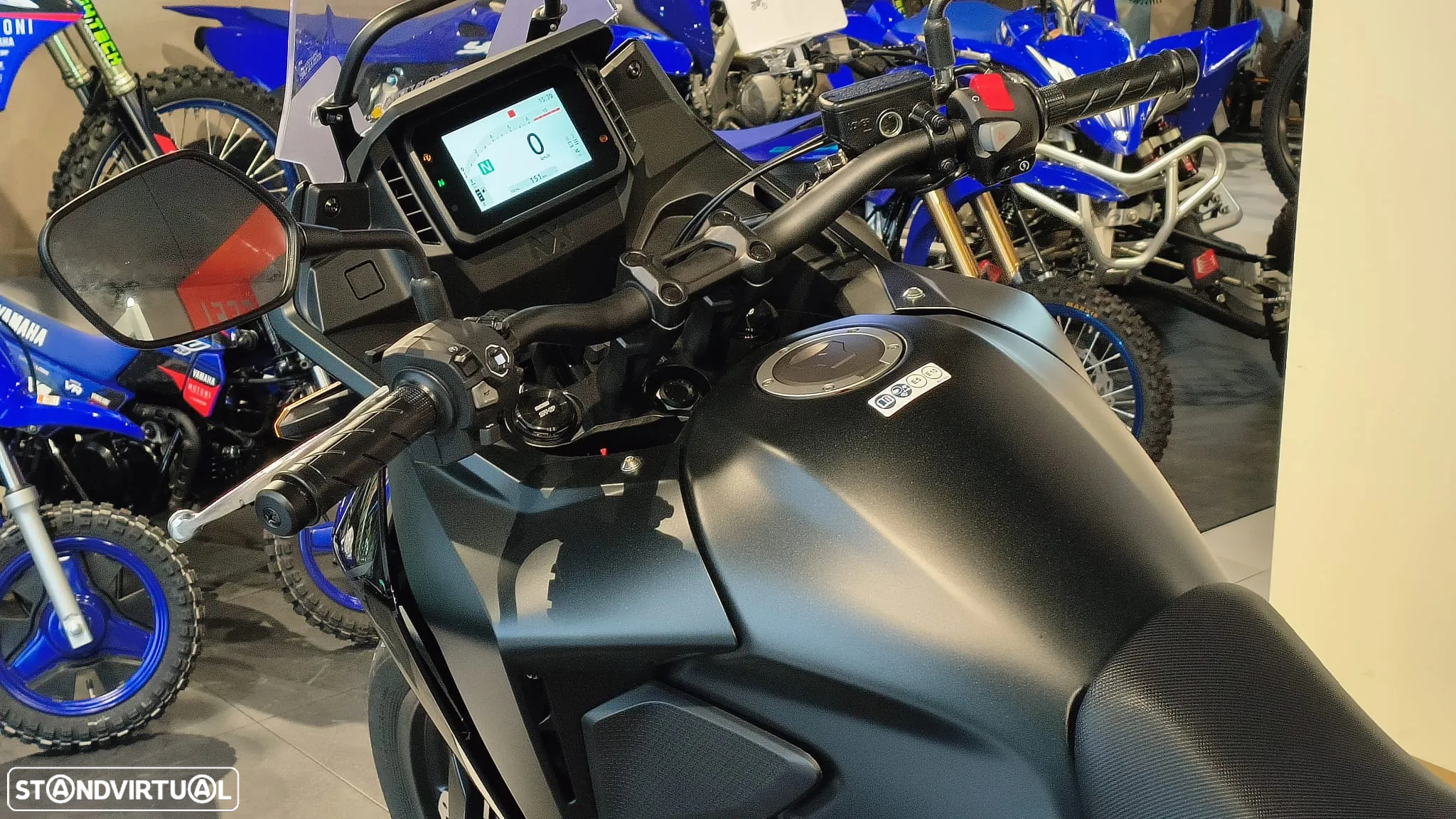 Honda NX 500 - 9