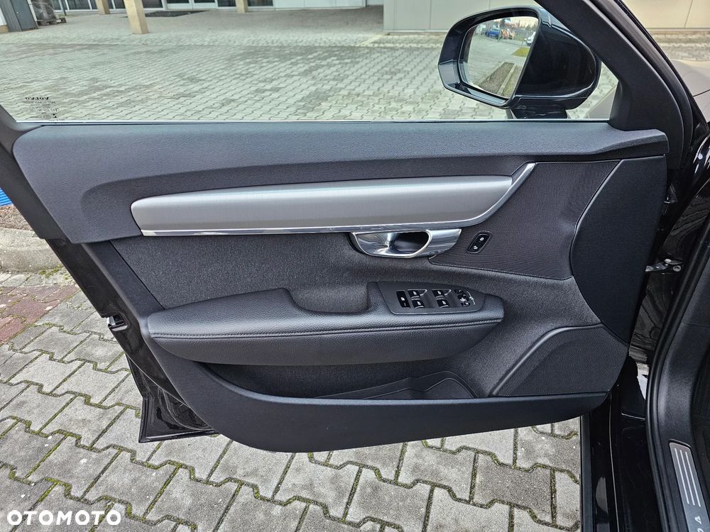 Volvo V90 D4 AWD Geartronic Momentum - 28