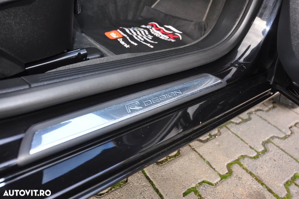 Volvo V40 D3 Geartronic RDesign - 17