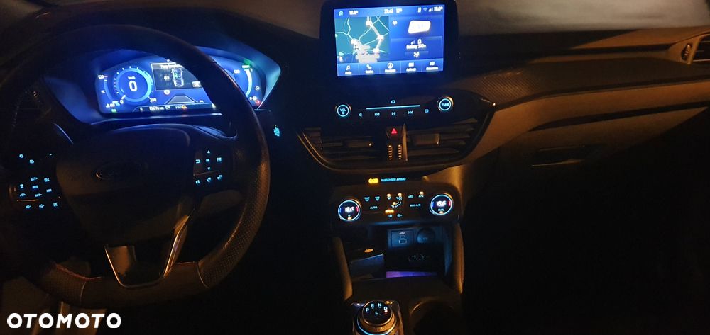 Ford Kuga - 27