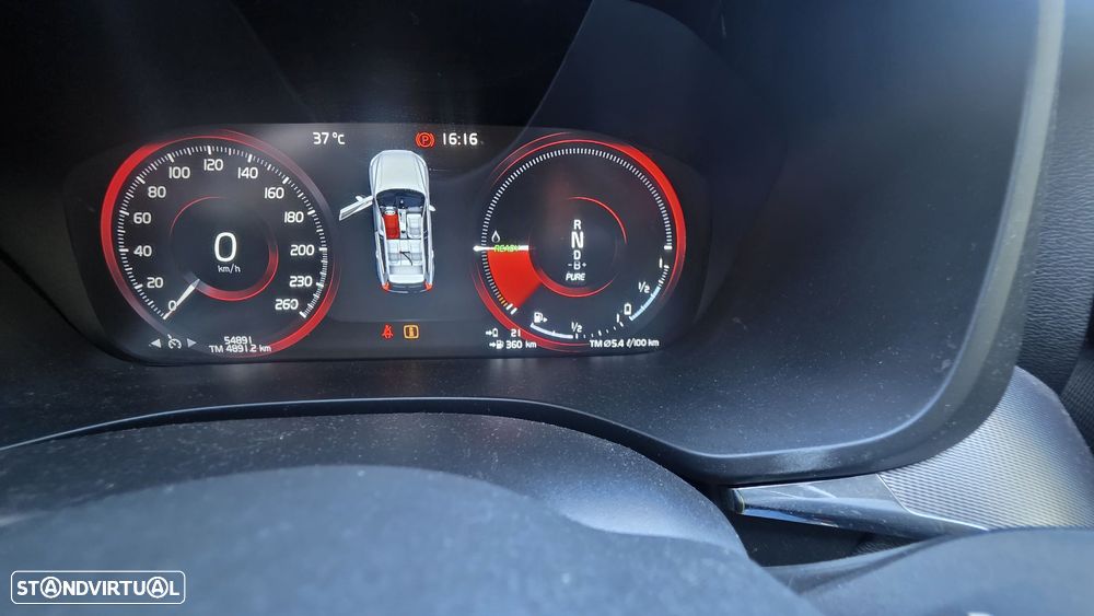 Volvo XC 60 2.0 T8 PHEV R-Design AWD - 9