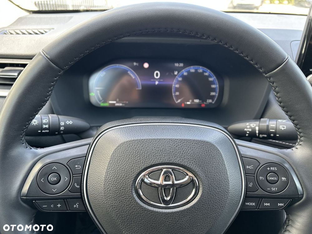 Toyota RAV4 - 11