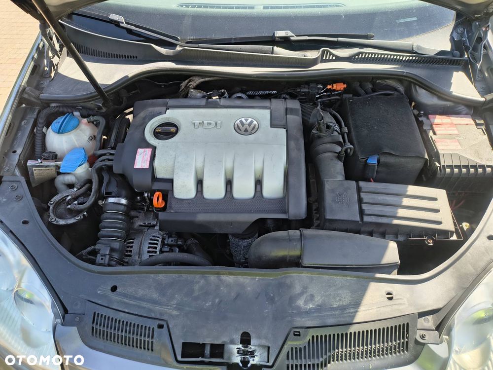 Volkswagen Golf 2.0 TDI Comfortline - 12