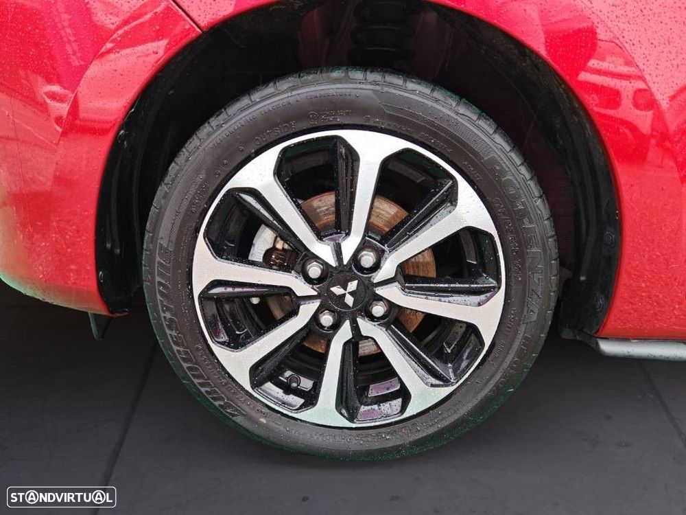 Mitsubishi Space Star - 9