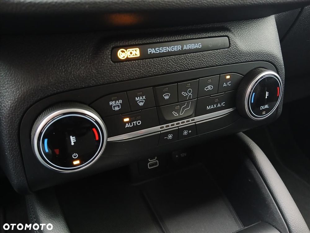 Ford Kuga 2.5 FHEV FWD Titanium - 21