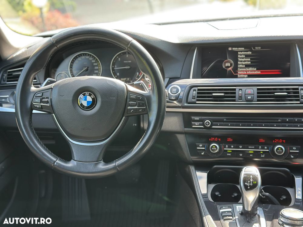 BMW Seria 5 525d xDrive AT - 17