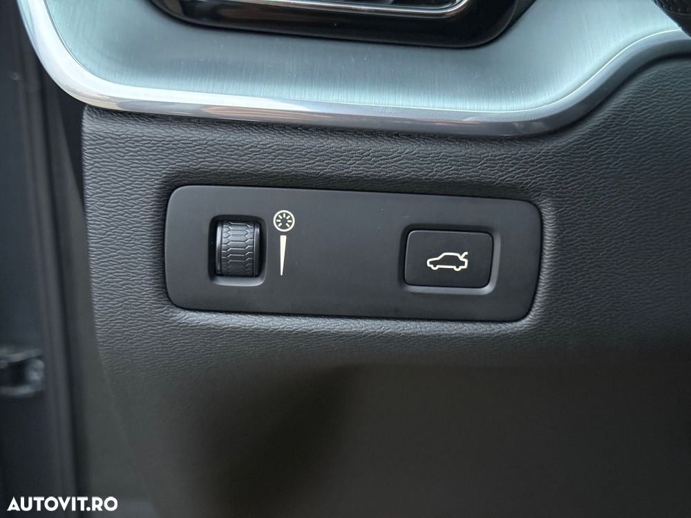 Volvo XC 60 D3 Inscription - 13