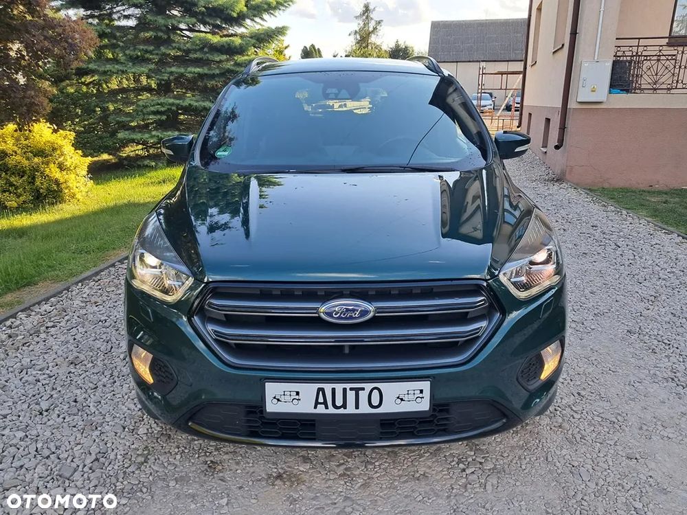 Ford Kuga 1.5 EcoBoost 2x4 ST-Line - 2