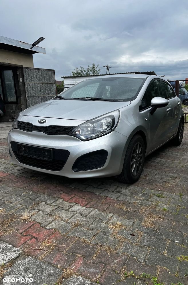 Kia Rio 1.2 Attract - 2