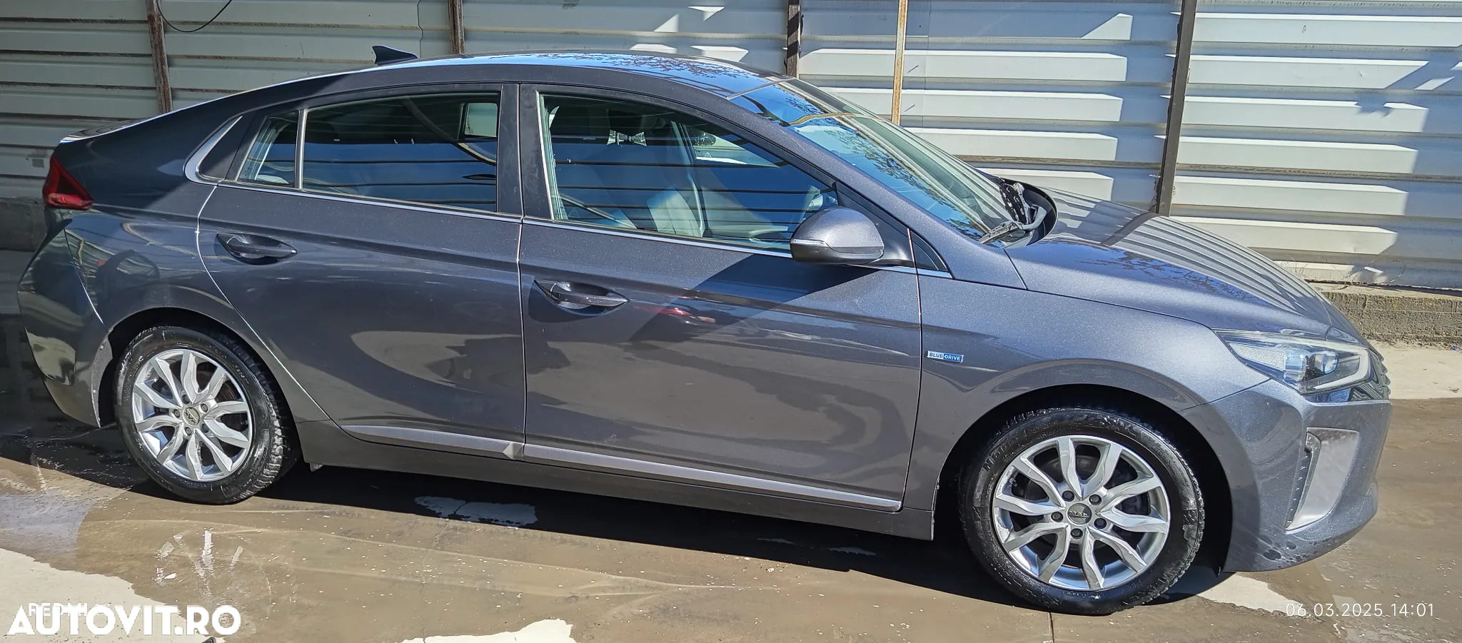 Hyundai IONIQ Hybrid 1.6 GDI Premium - 3