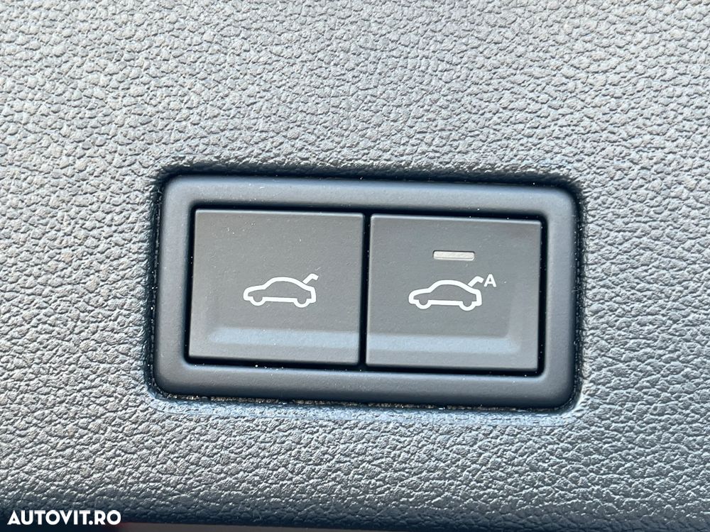 Volkswagen Touareg V6 TDI 4MOTION R-Line - 31