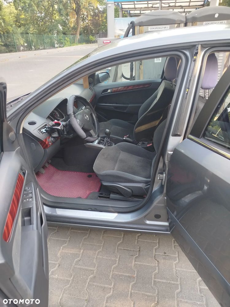 Opel Astra 1.6 Enjoy - 21