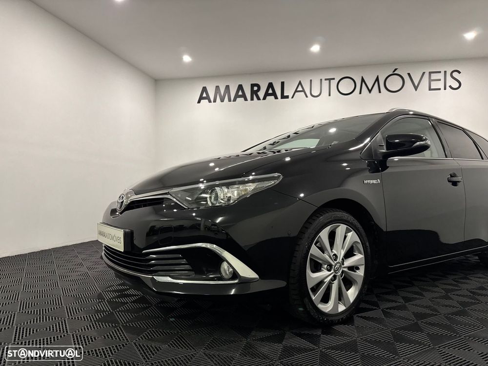 Toyota Auris Touring Sports 1.8 HSD Comfort +P.Techno+P.Sport - 12