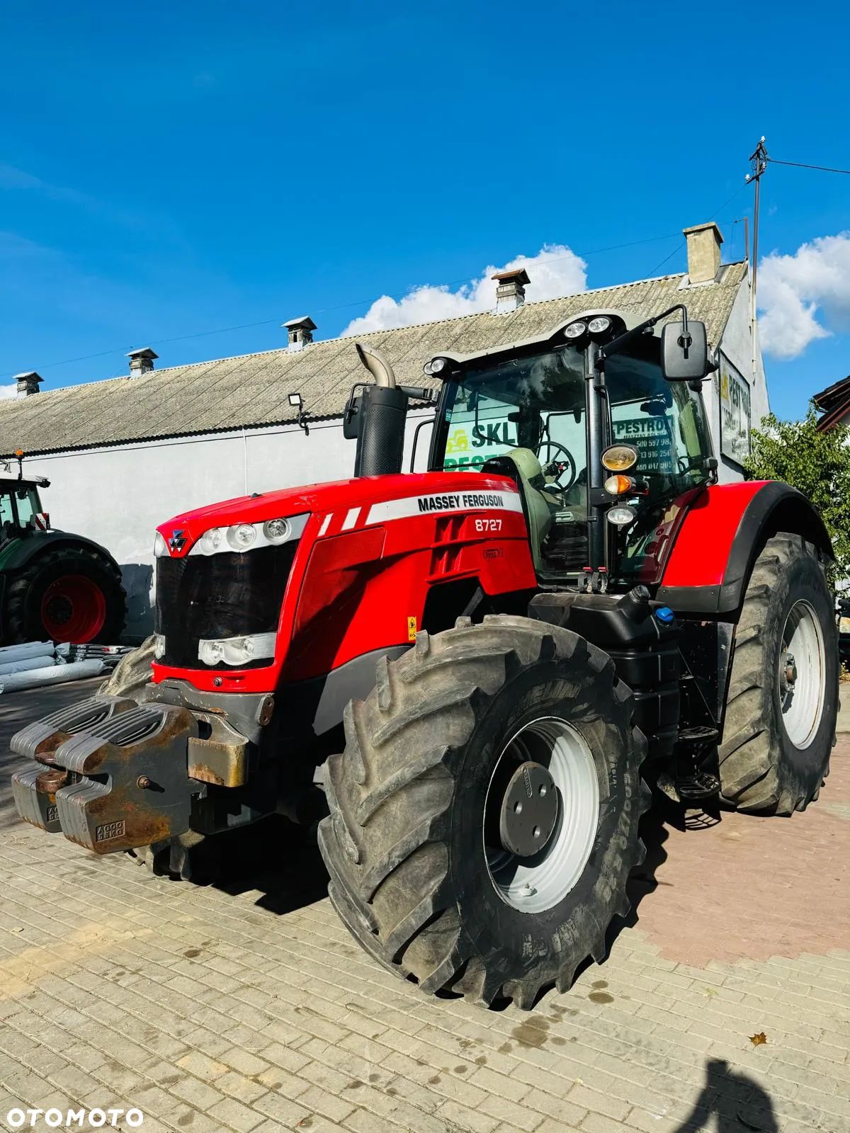 Massey Ferguson 8727 Dyna VT - 1