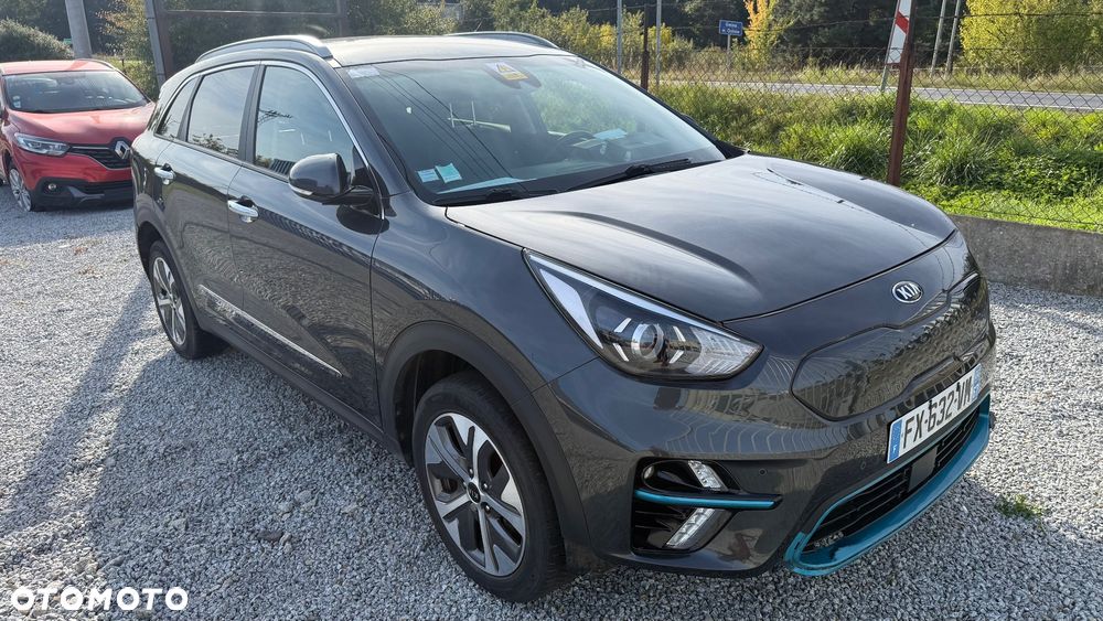 Kia Niro 64kWh L - 7