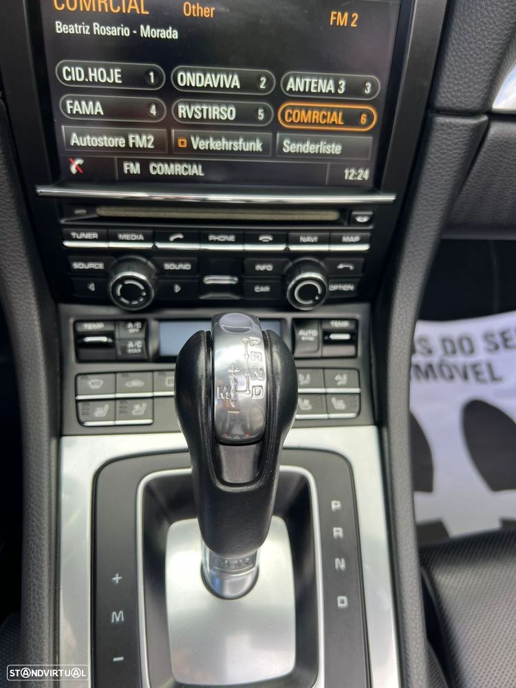 Porsche 911 Série F - 37